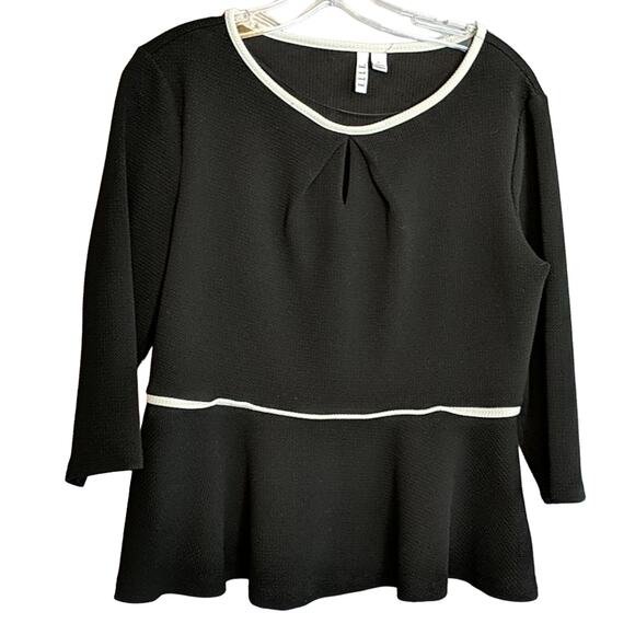 Elle Keyhole Top, Blac/White - Picture 1 of 6
